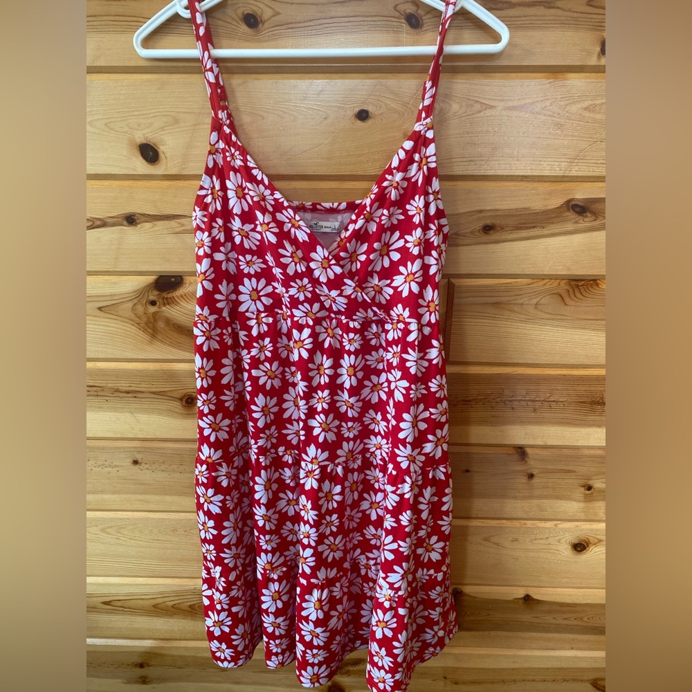 Hollister red&white ditsy dress . (L)